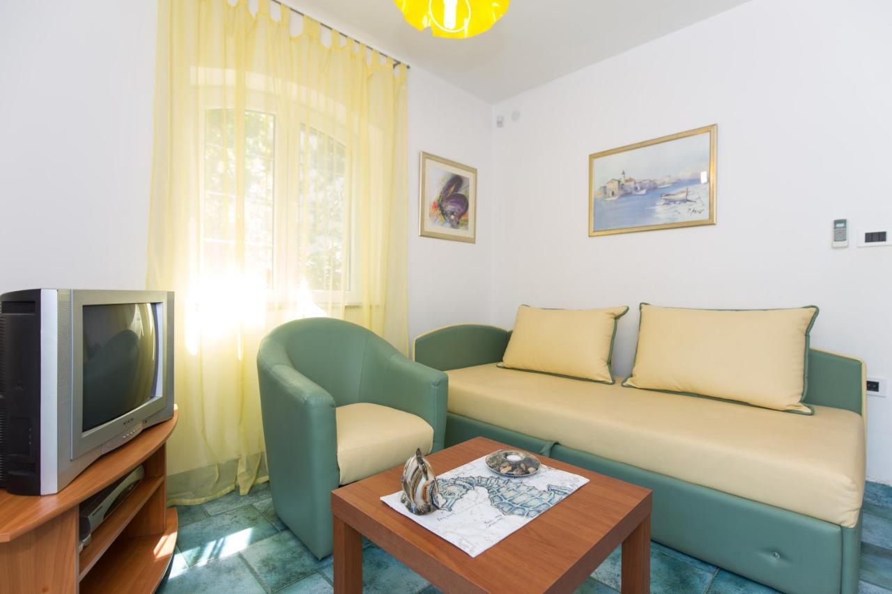 Villa Stefi Novi Vinodolski Buitenkant foto